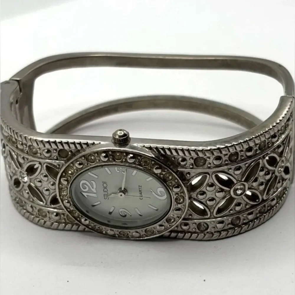 Vintage Women’s Silver Watch Cuff Easy Off Studio Time Piece Stainless Steele